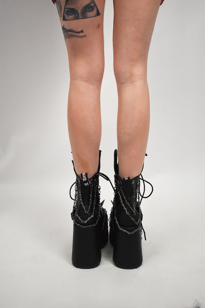 Demonia Black Horn Platform